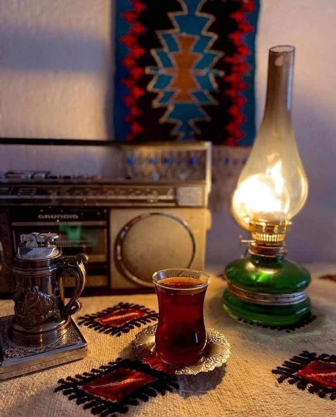 Soğuk kış günü elektrik yok, elinizde bir radyo var hangi şarkının çalmasını istersiniz?