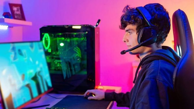 Gençliğimi evde PC oyunları oynayarak geçiriyorum, hata mı ediyorum?