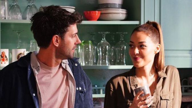 İlk buluşmada elektrik alamayan kızın davranışları nelerdir?