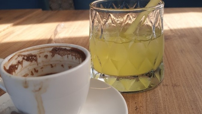 Cafe içilen kahve ile fal çevirirsek nolur?