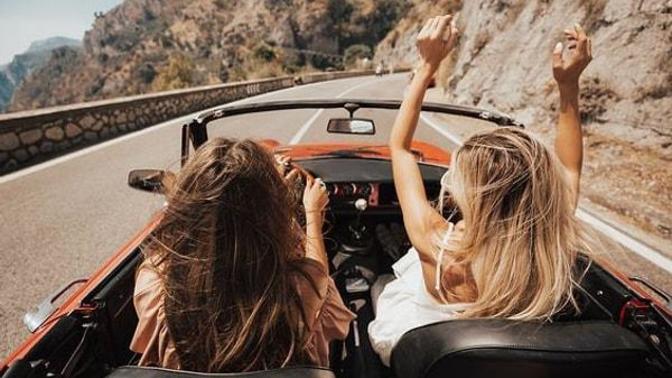 Uzun yol müzik listesinde mutlaka olmalı dediğiniz bir şarkı paylaşır mısınız?