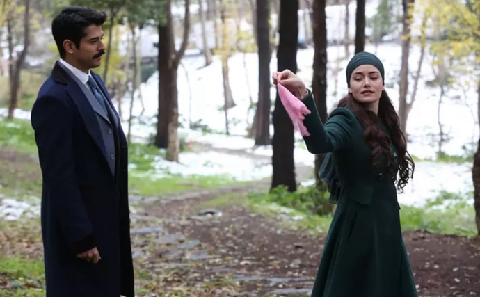 belki Savrulmak yerine ilk Savrulan Mendili almak mesele
