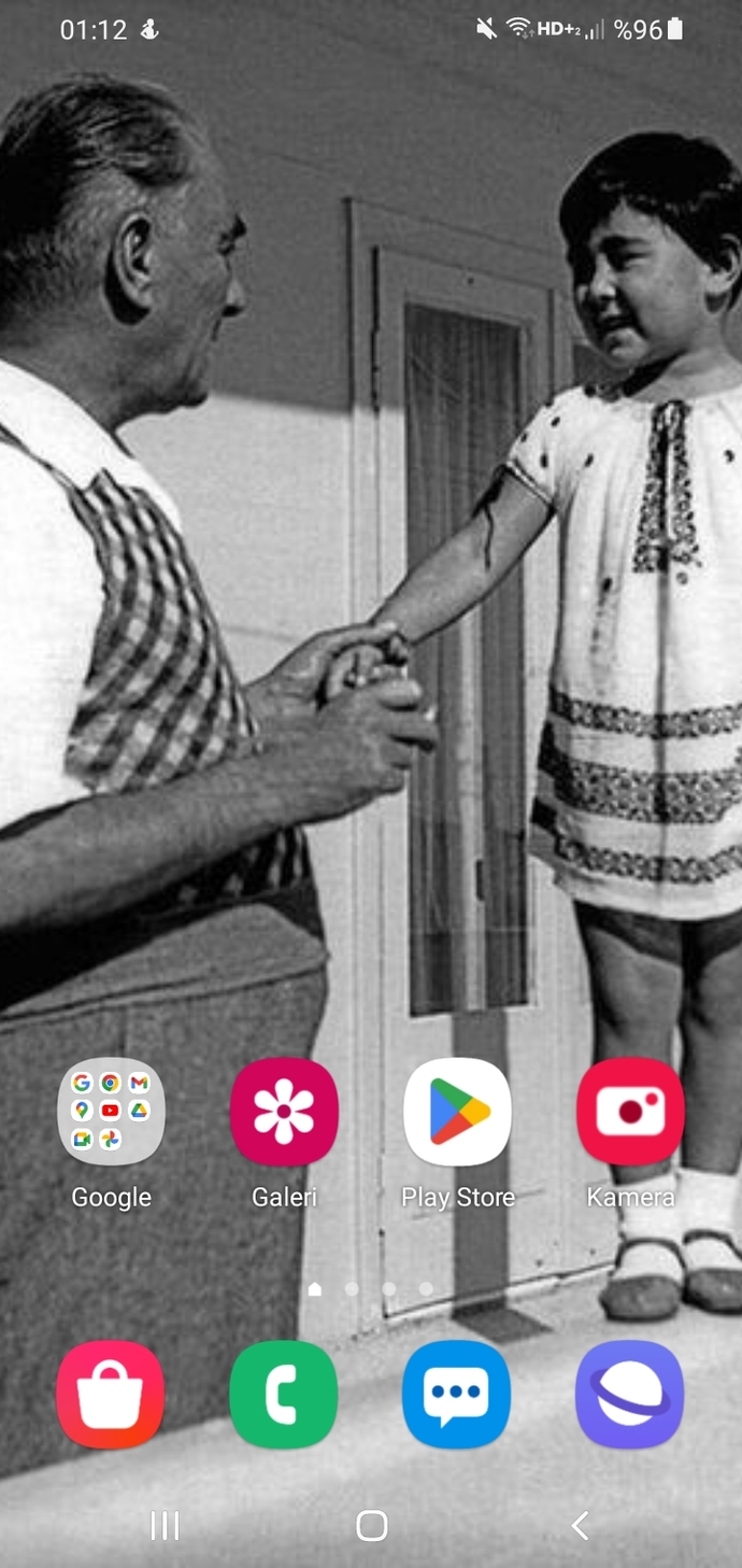 Telefon duvar kağıdınıza puan vereyim mi?