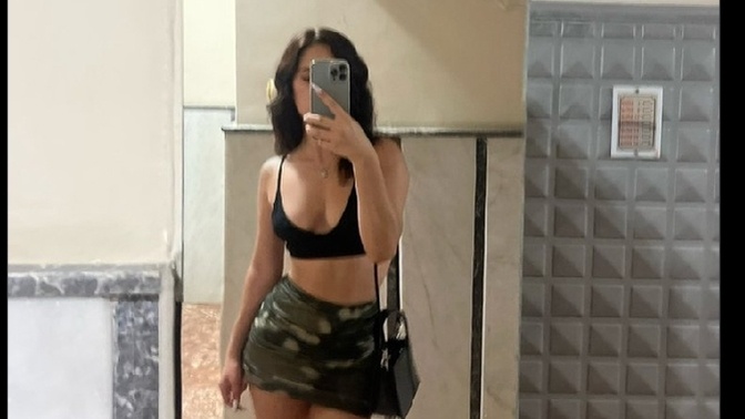 Twitter'da şöyle bir şey gündemde! Bu giyim tarzını normal buluyor musunuz?