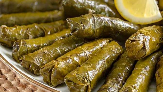 Sarma sicakken mi daha guzel sogukken mi?