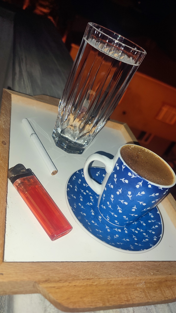 🤗☕🚬