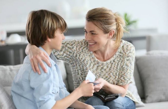 Çocukluk döneminde topladığın ilk harçlığın ile kendine ne aldın?
