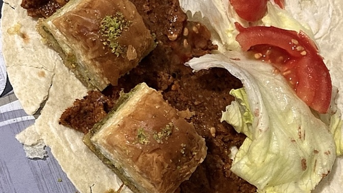 Baklavalı çiğ köfte olur mu 🤔?