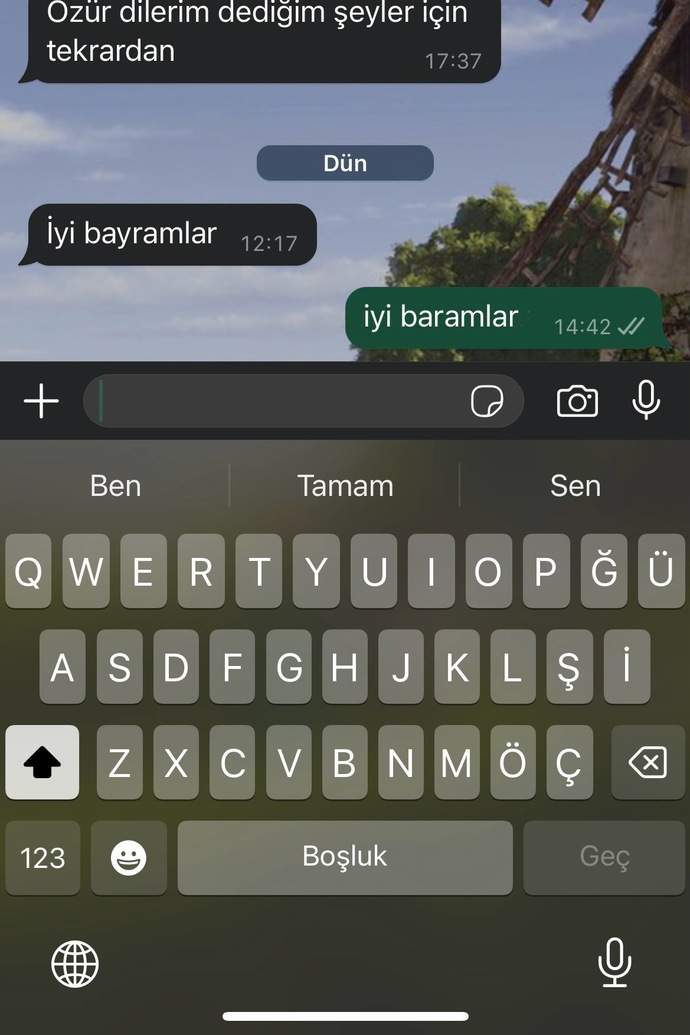 Eski sevgilileriniz bayramda küslük olmaz barışalım bahanesiyle yazdı mı?