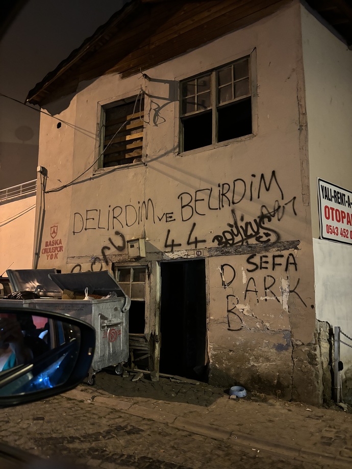 Ruh halinize uyan bir duvar yazısına son zamanlarda denk geldiniz mi? Denk geldiyseniz ne yazıyordu?