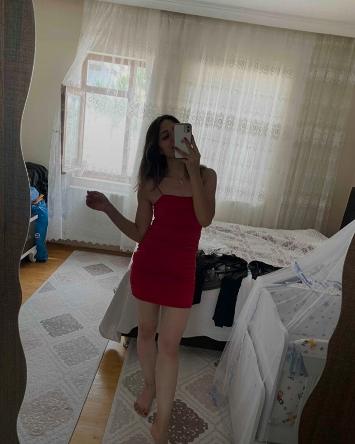 Bu elbise ile date çıkılır mı?