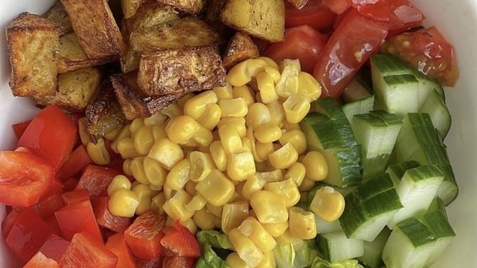 Kahvaltı için salatamız hazır 🤓😎 ben yaptım nasıl olmuş 🤨?