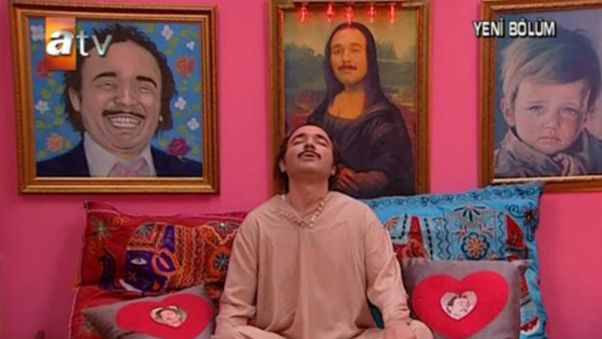 Ağlamaya mı, yoksa Gülmeye mi daha yakınsın?