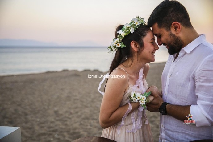 Evlilik teklifi alsanız nasıl tepki verirdiniz?