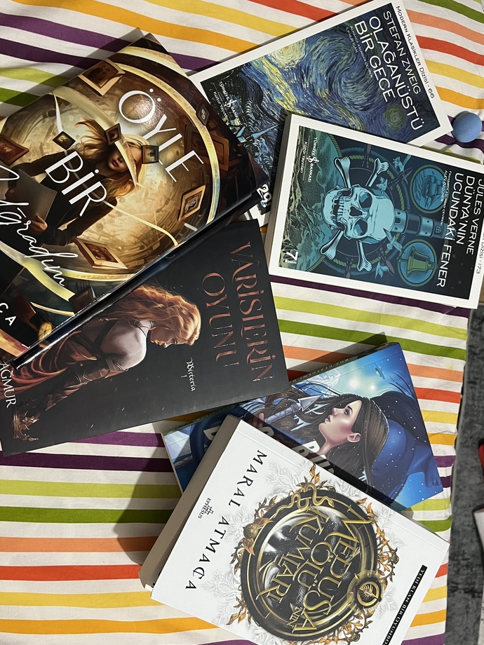Yeni alınan kitap mutluluğunu bilir misiniz?