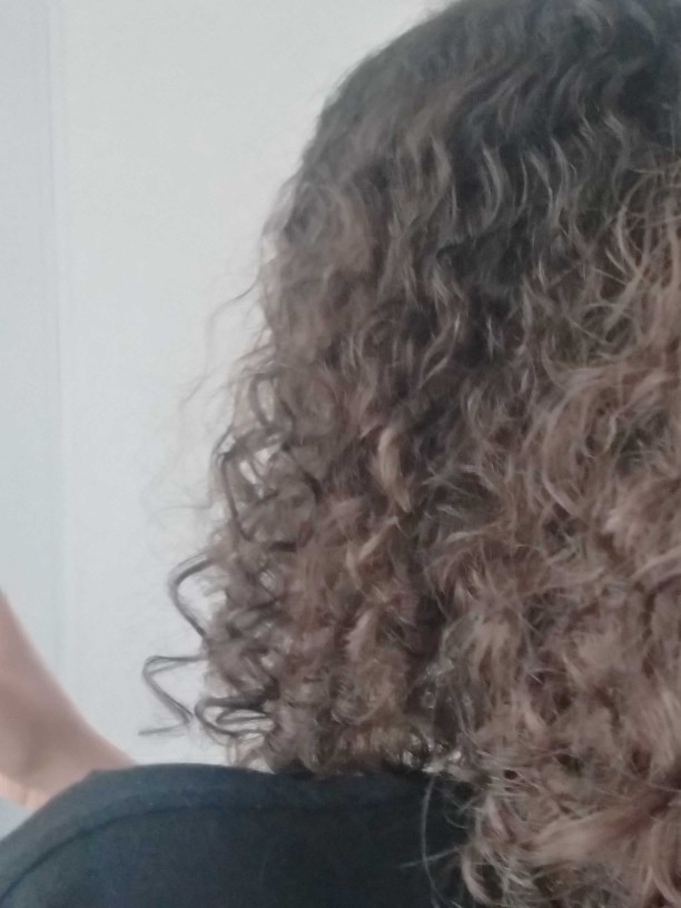 Kıvırcık saç bakımı için önerilerinizi alalım?