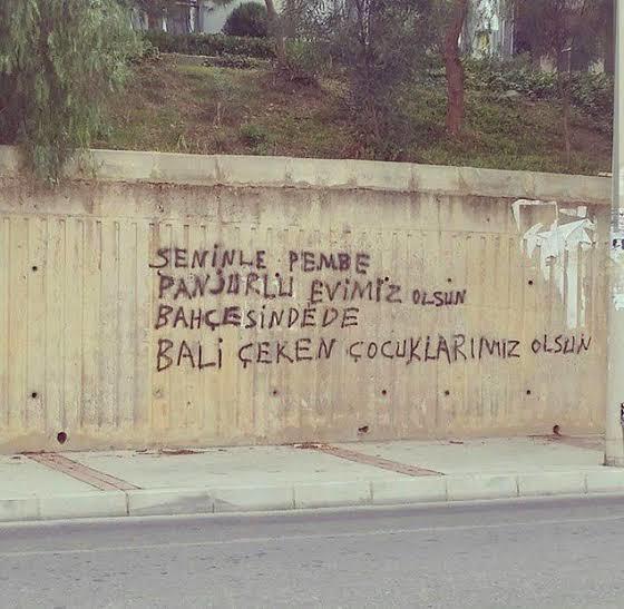 Özlü söz yazacak var mı?
