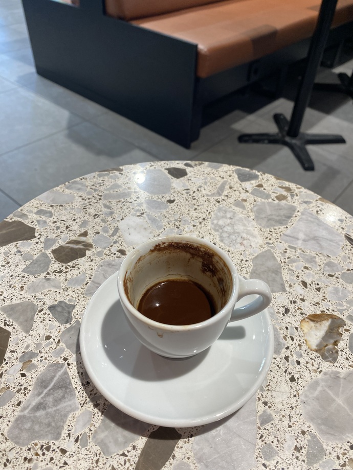 Kime ellerinizle kahve yaparsınız?