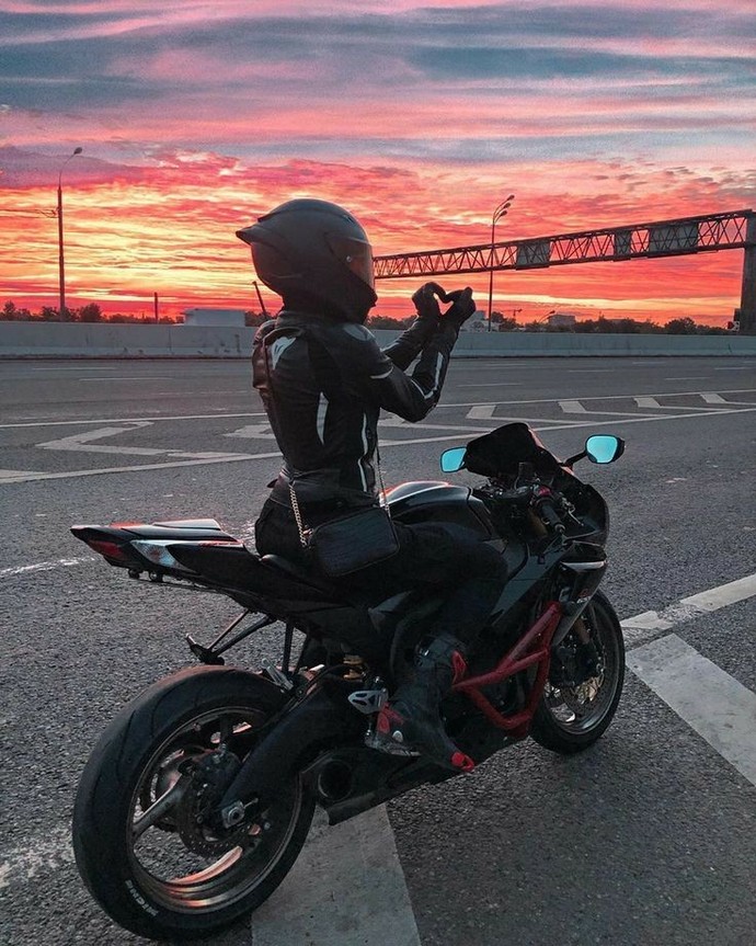 Motor sürmeyi çok seven bir sevdiğiniz olsaydı ona engel olur muydunuz?