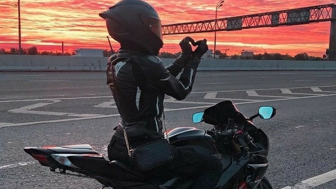 Motor sürmeyi çok seven bir sevdiğiniz olsaydı ona engel olur muydunuz?
