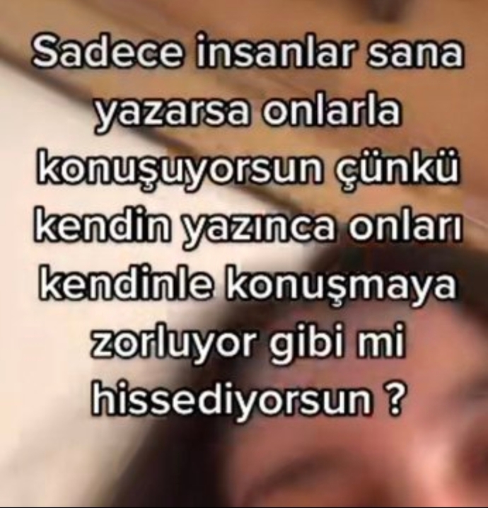 Hangi burçlar görseldeki gibi düşünür?