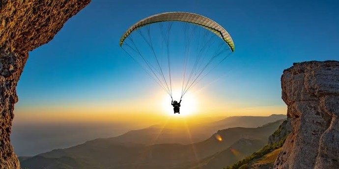 Yükseklik korkusu olan biri yamaç paraşütü yaparak bu korkusunu yenebilir mi?