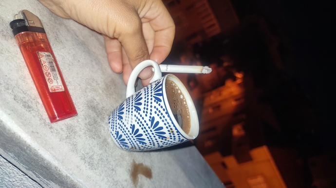 ☕🚬🎶