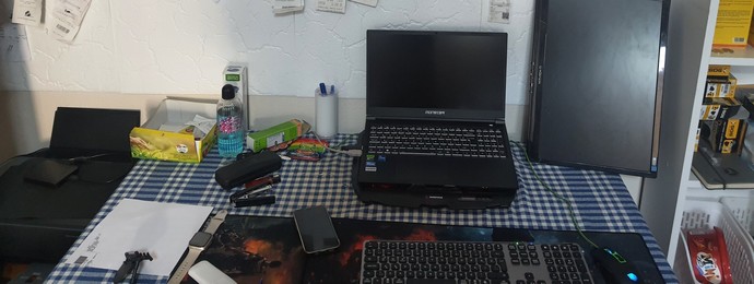 E-ticaret işinin arka planını merak ediyormusun istediğiniz bir ürün var mı?