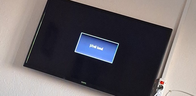 TRT 1 şifreli kanal olarak gösteriyor sebebi?