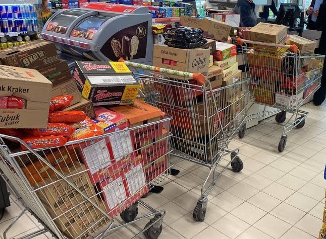 Türkiyede 15 dakikalığına her şey bedava olsa, ilk ne alırdınız?