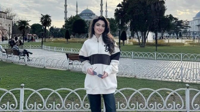 İstanbul'a geliyorum, 5 saatim var. Nereleri gezebilirim?