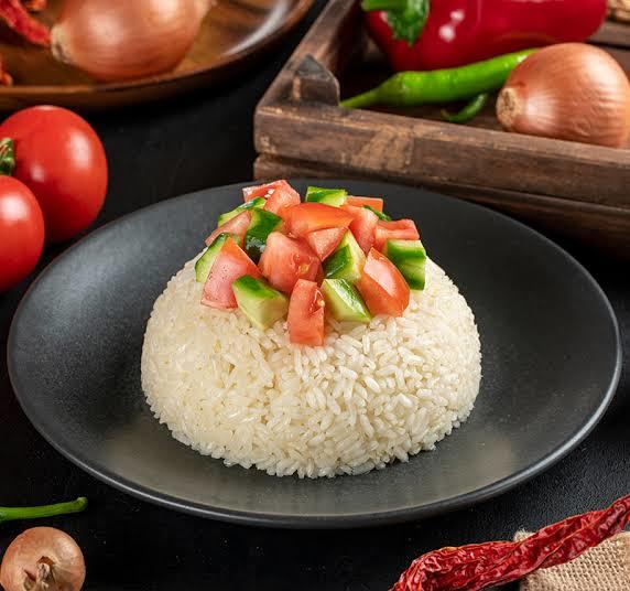 Pilav salata ikilisini sever misiniz?