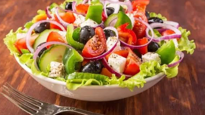 Yemek ile hangi salatadan yersiniz?
