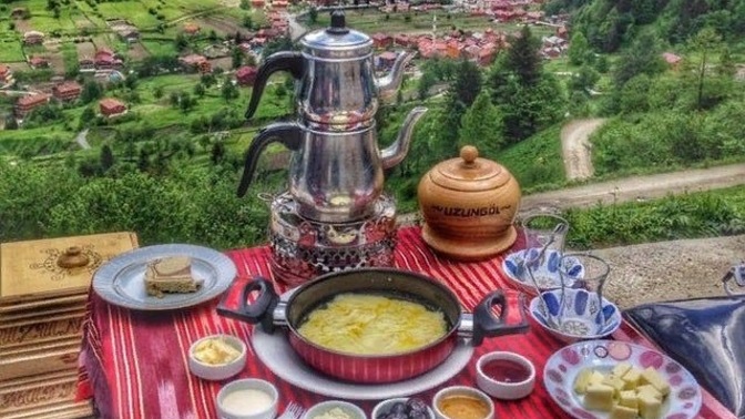 Siteden birlikte Karadeniz turuna gitmek istediğiniz bir üye var mı?