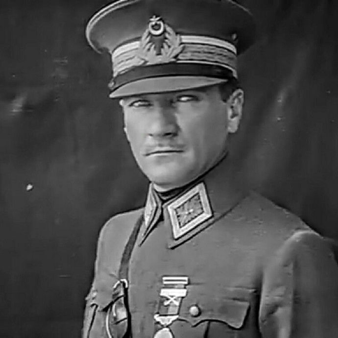 EN BÜYÜK ÇİZGİM GAZİ MUSTAFA KEMAL ATATÜRK TÜR. PEKI SİZİN?