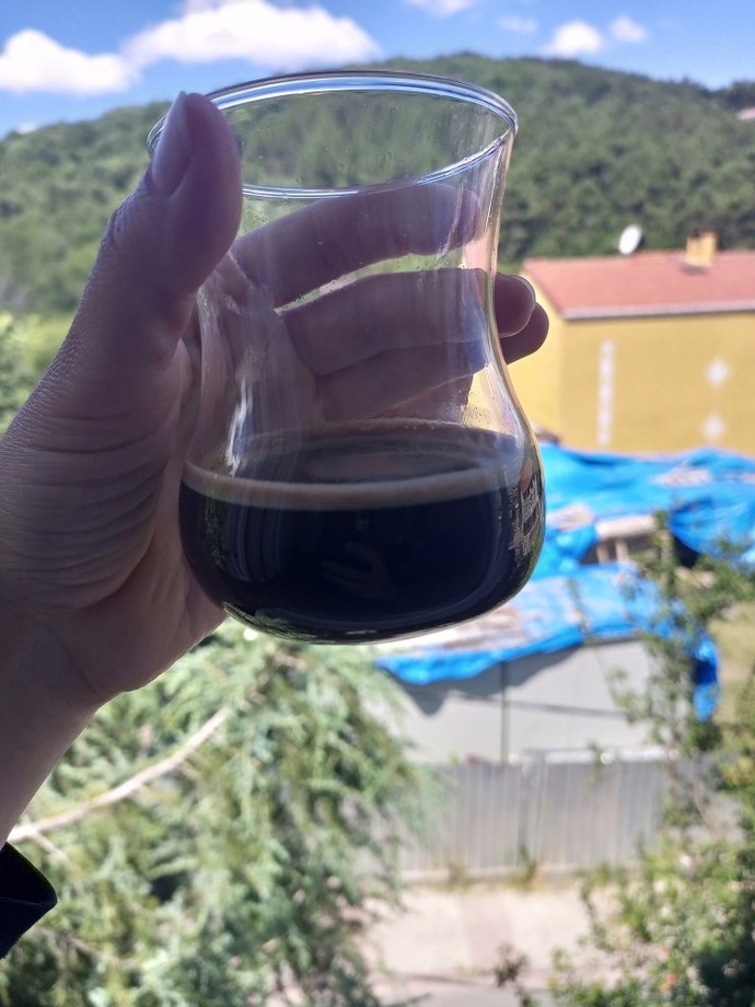 Kahvem keyfim ve manzara kimler seviyo?