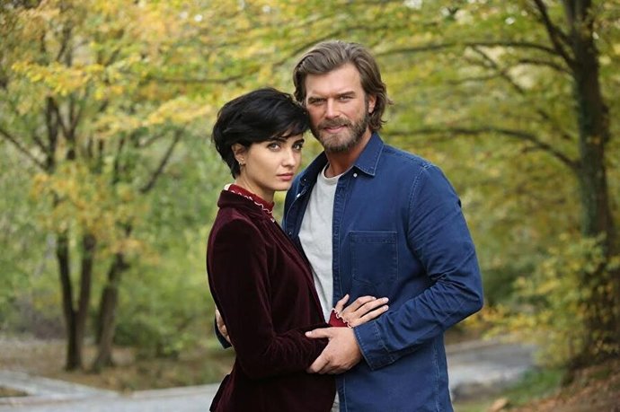 Dillere destan bir aşkı yaşayarak ayrılmak mı, ya da aşkınız yarıda kalıp efsane mi olmak isterdiniz?
