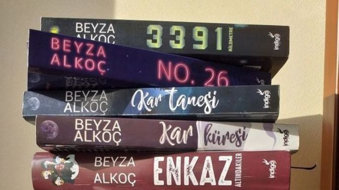 Kitaplığımda kitabını bulundurmam dediğiniz bir yazar var mı?