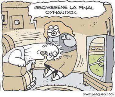 Sevgiliniz maç izlerken sürekli önünüzden geçiyor olsa ne yaparsınız?