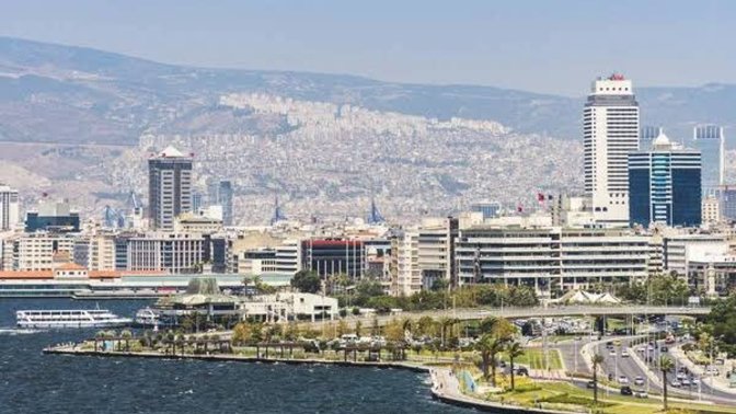 Yapay zekaya göre İzmir’in en popüler ilçesi ‘Konak’ oldu. Sizin İzmir'de en beğendiğiniz yer neresi?