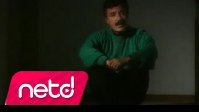 Bir işle uğraşırken dilinize dolanan şarkılar var m?