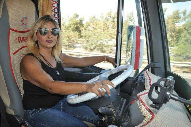 Trafikte kadın şoförle tartışır mıydınız, Kadın şoförlere bakış açıları sizce ne kadar değişti?