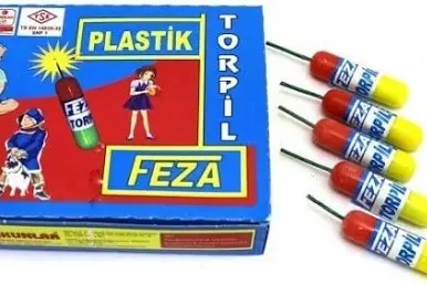 Torpil patlatmak istiyorum. Canım çok çekti. Sen hiç torpil patlattın mı?