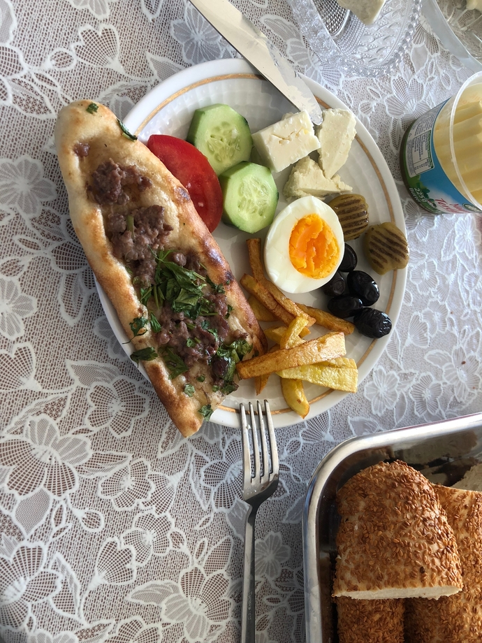 Günaydınlar efendim. Kahvaltı önerileri?