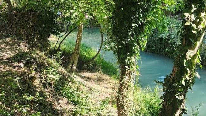 Tutkulu ama mesafeli olmak. Güçlü karakterlerin olayı mıdır?