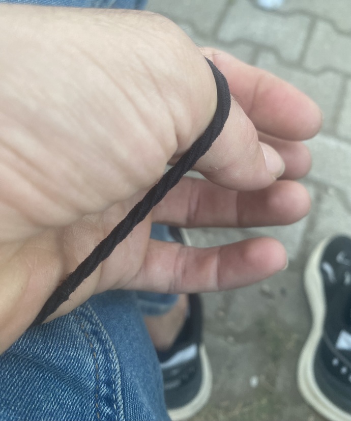 Size ait olan bir takıyı başkasına verir misiniz?
