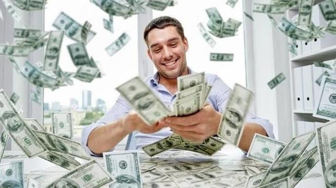 Zengin olduğunuzda ilk kimi tanımazsınız?