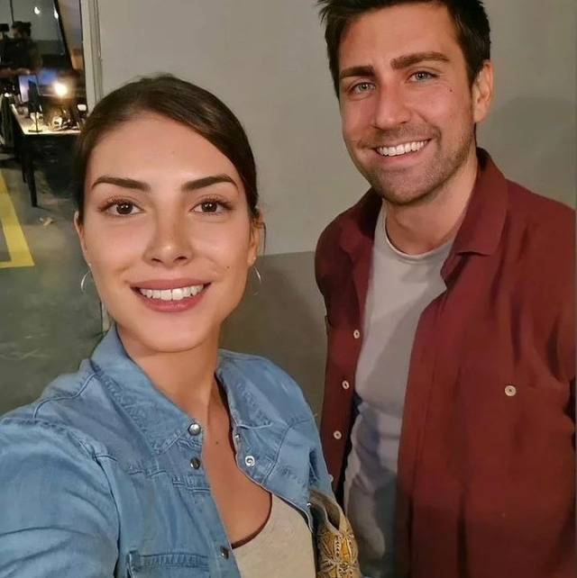 Deniz Baysal ve Çağlar Ertuğrul 3. kez partner oluyor! Sence uyumlu değiller mi?