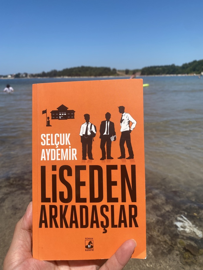 Dalga sesinde kitap yazmak mı daha keyifli olur okumak mı?
