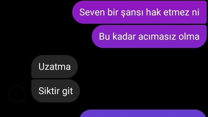 Niye böyle davranıyor bana? Seven bir şansı hak etmez mi?